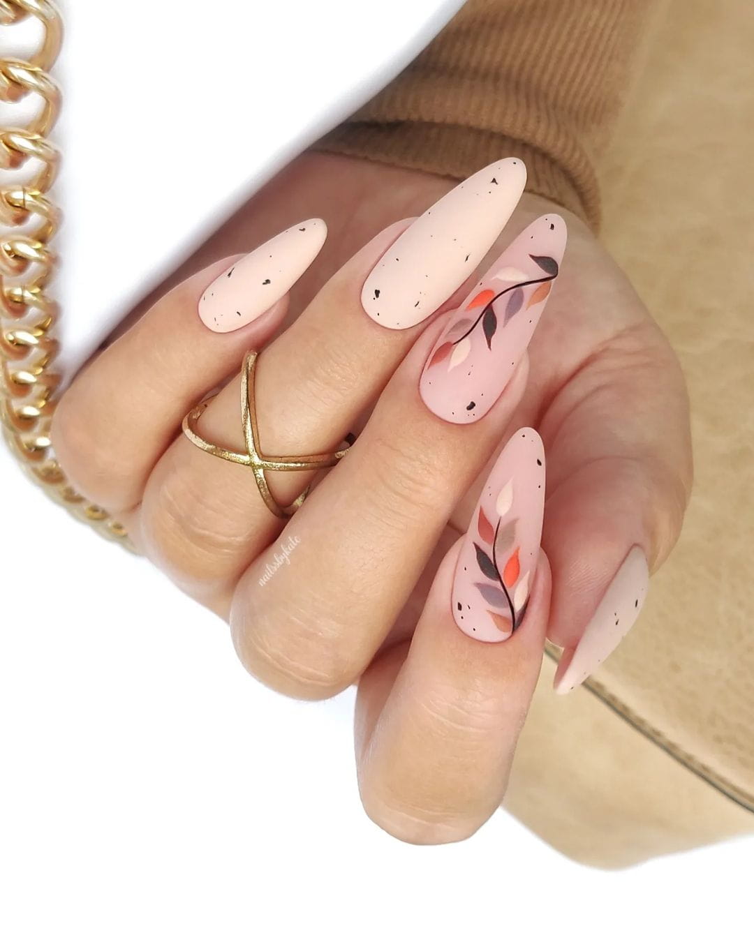 100+ Best Winter Nail Ideas And Designs To Try images 9