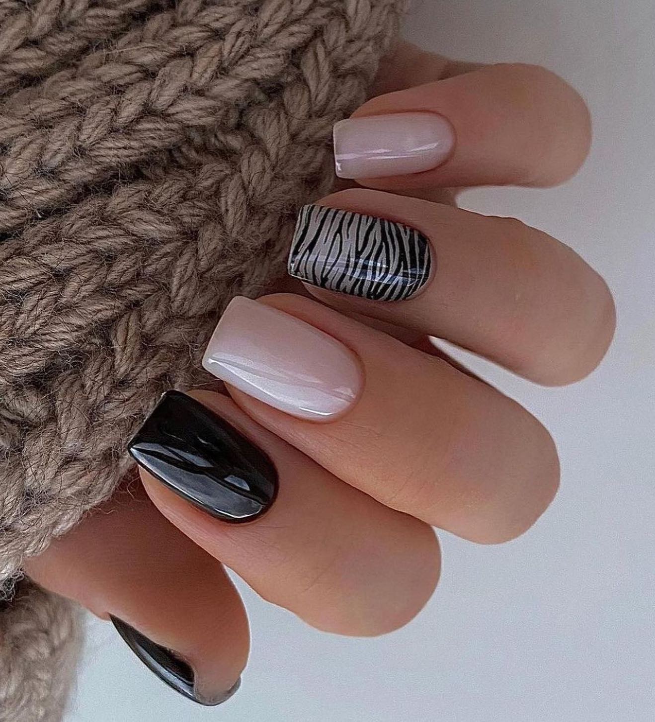 100+ Best Winter Nail Ideas And Designs To Try images 48