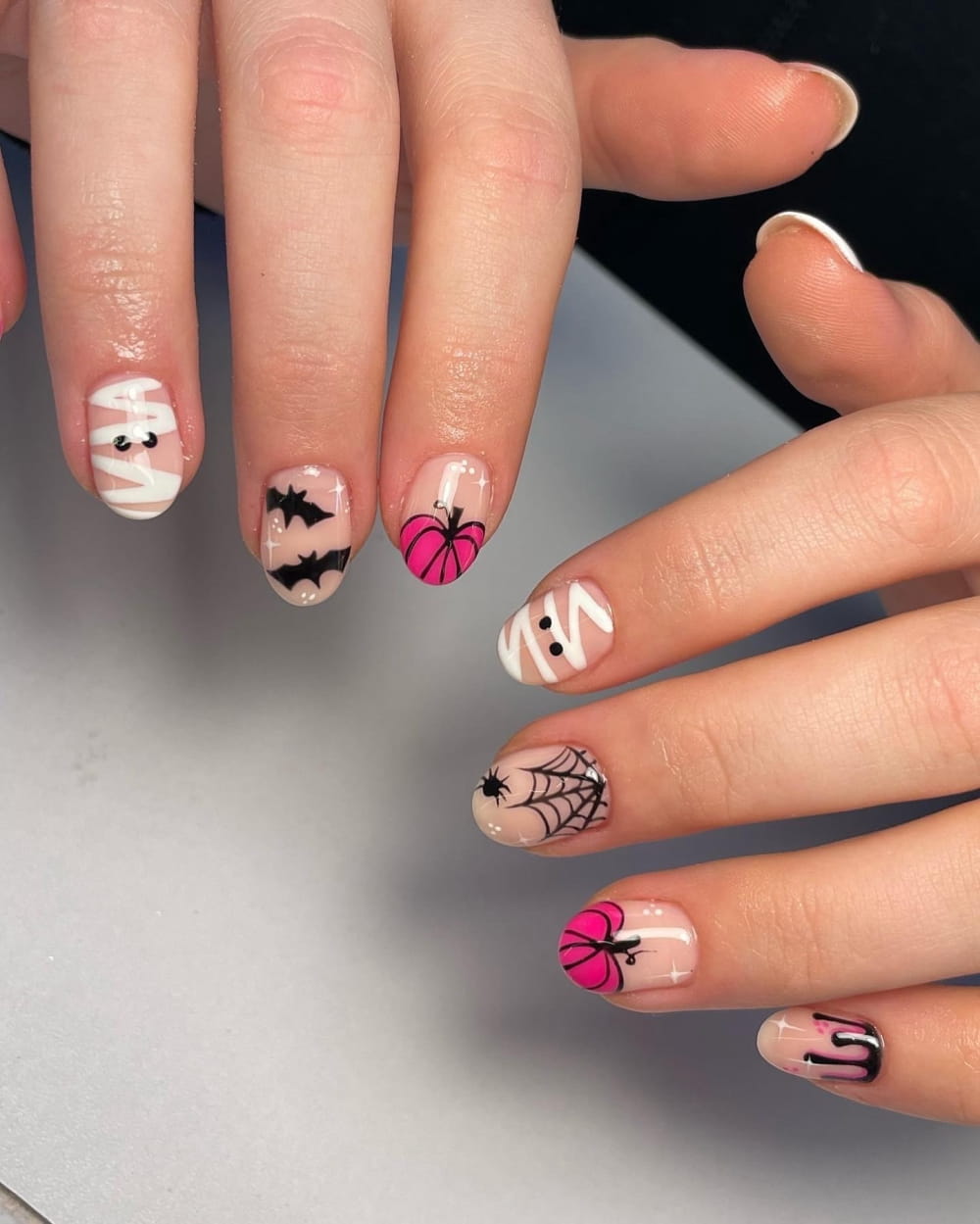 Trendy Halloween Nail Designs For 2024 images 11