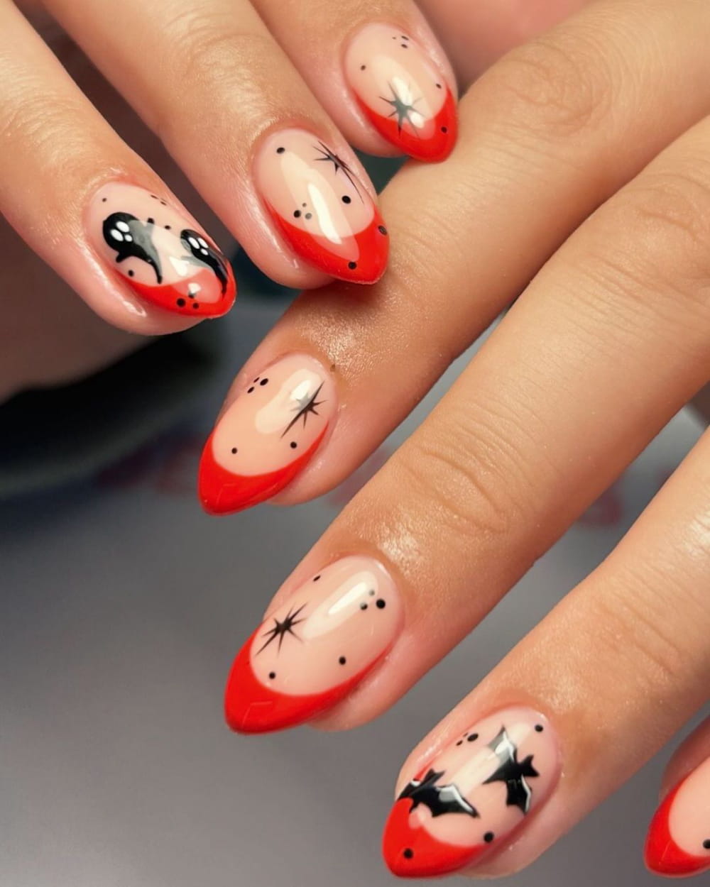 Trendy Halloween Nail Designs For 2024 images 17