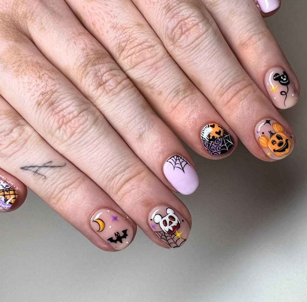 Trendy Halloween Nail Designs For 2024 images 22