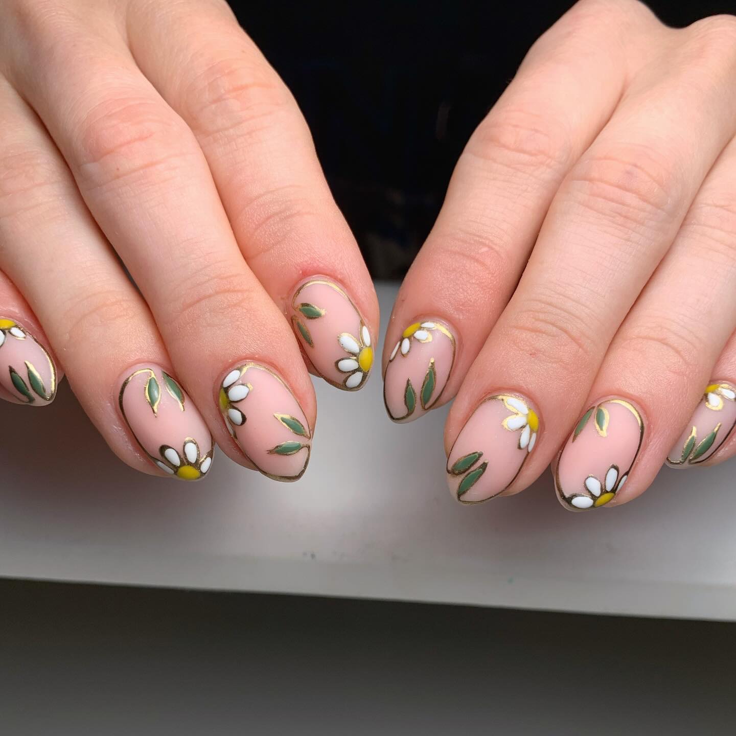 100 Pretty Spring Nail Designs To Try This Year images 8
