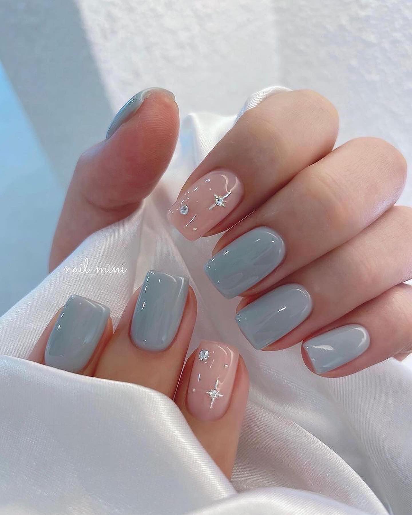 100 Pretty Spring Nail Designs To Try This Year images 30