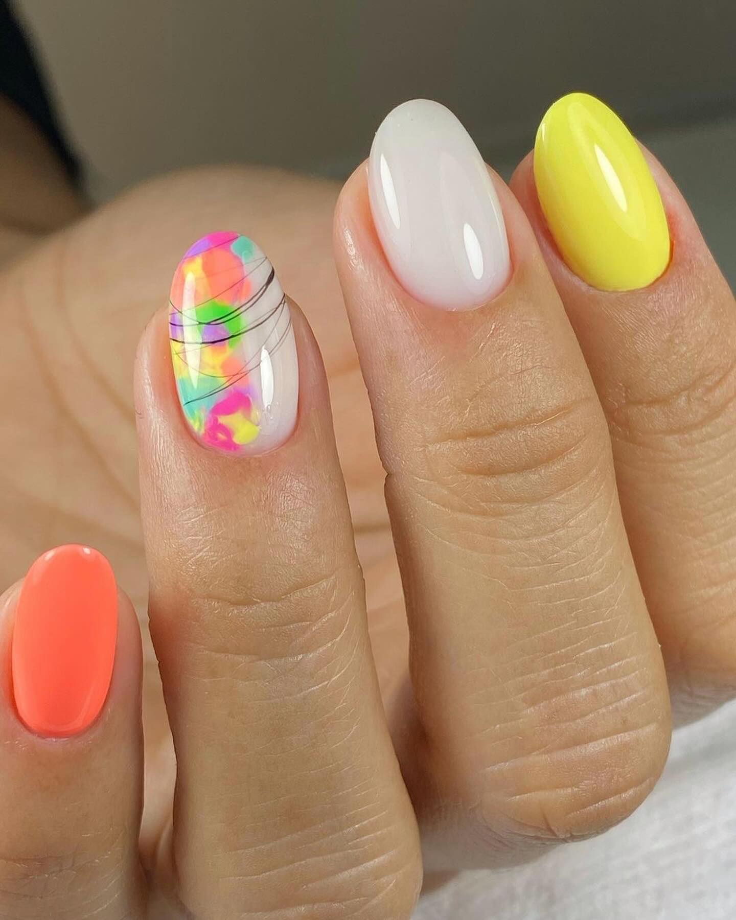 100 Pretty Spring Nail Designs To Try This Year images 45