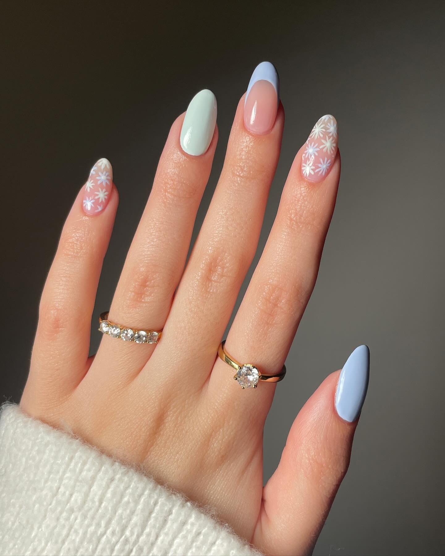 100 Pretty Spring Nail Designs To Try This Year images 89