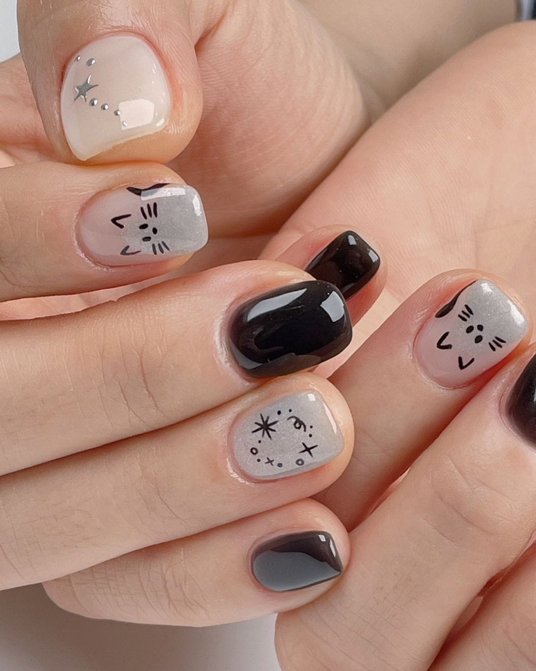 100+ Short Nail Designs You’ll Want To Try This Year images 3