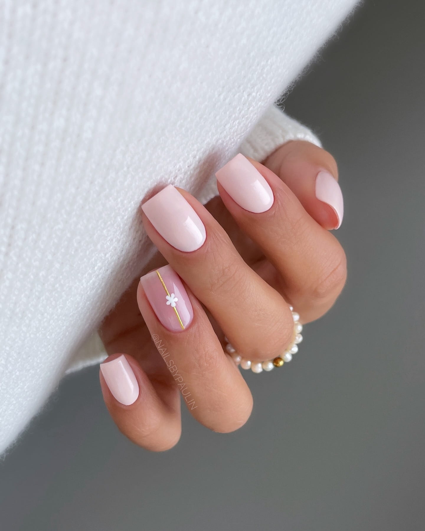 100+ Short Nail Designs You’ll Want To Try This Year images 5