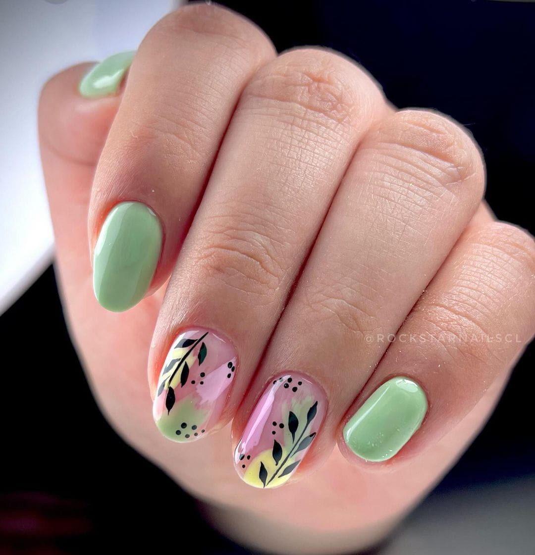 100+ Short Nail Designs You’ll Want To Try This Year images 9