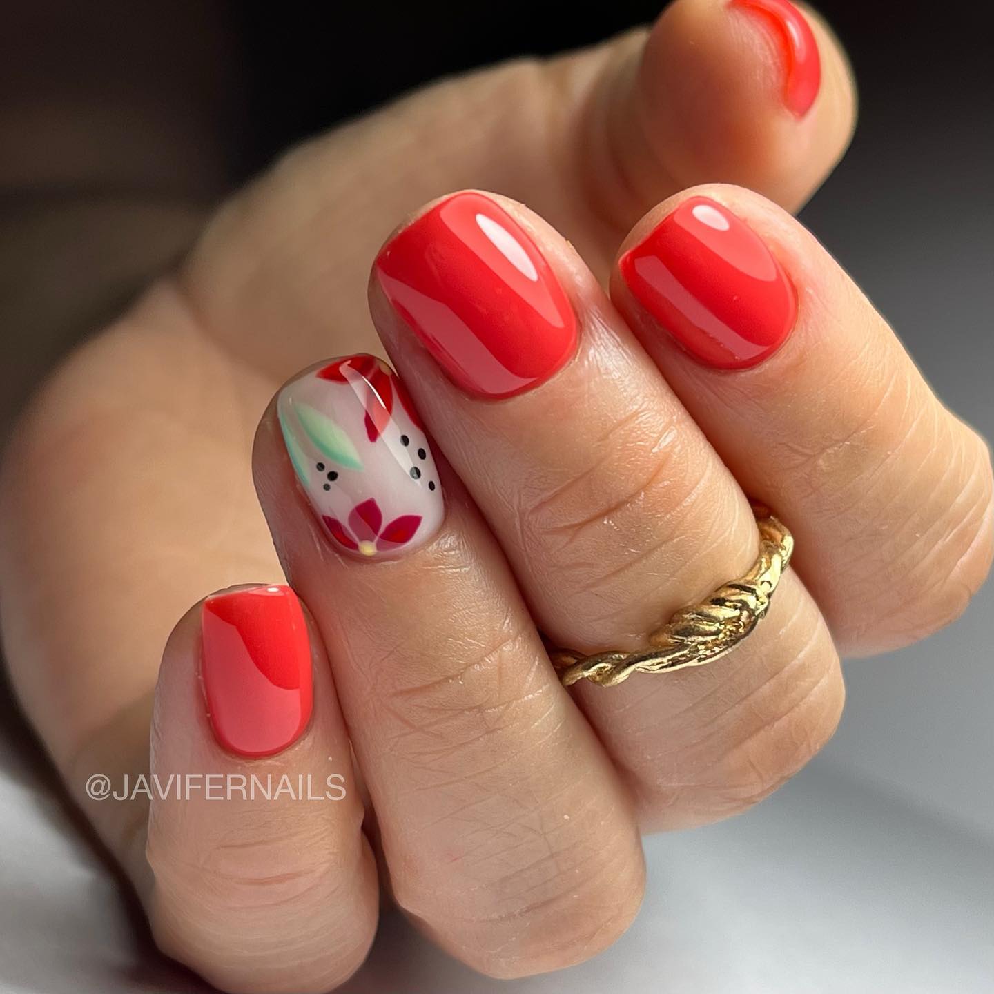 100+ Short Nail Designs You’ll Want To Try This Year images 18