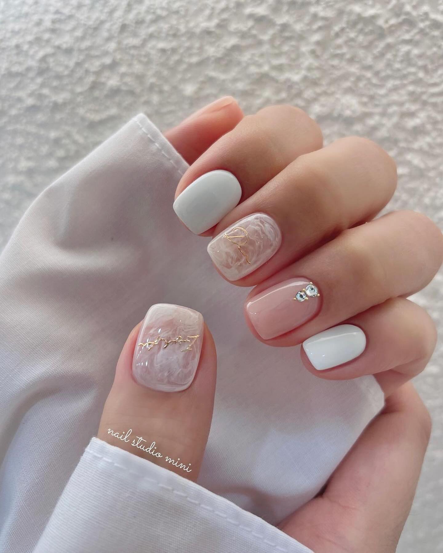 100+ Short Nail Designs You’ll Want To Try This Year images 21