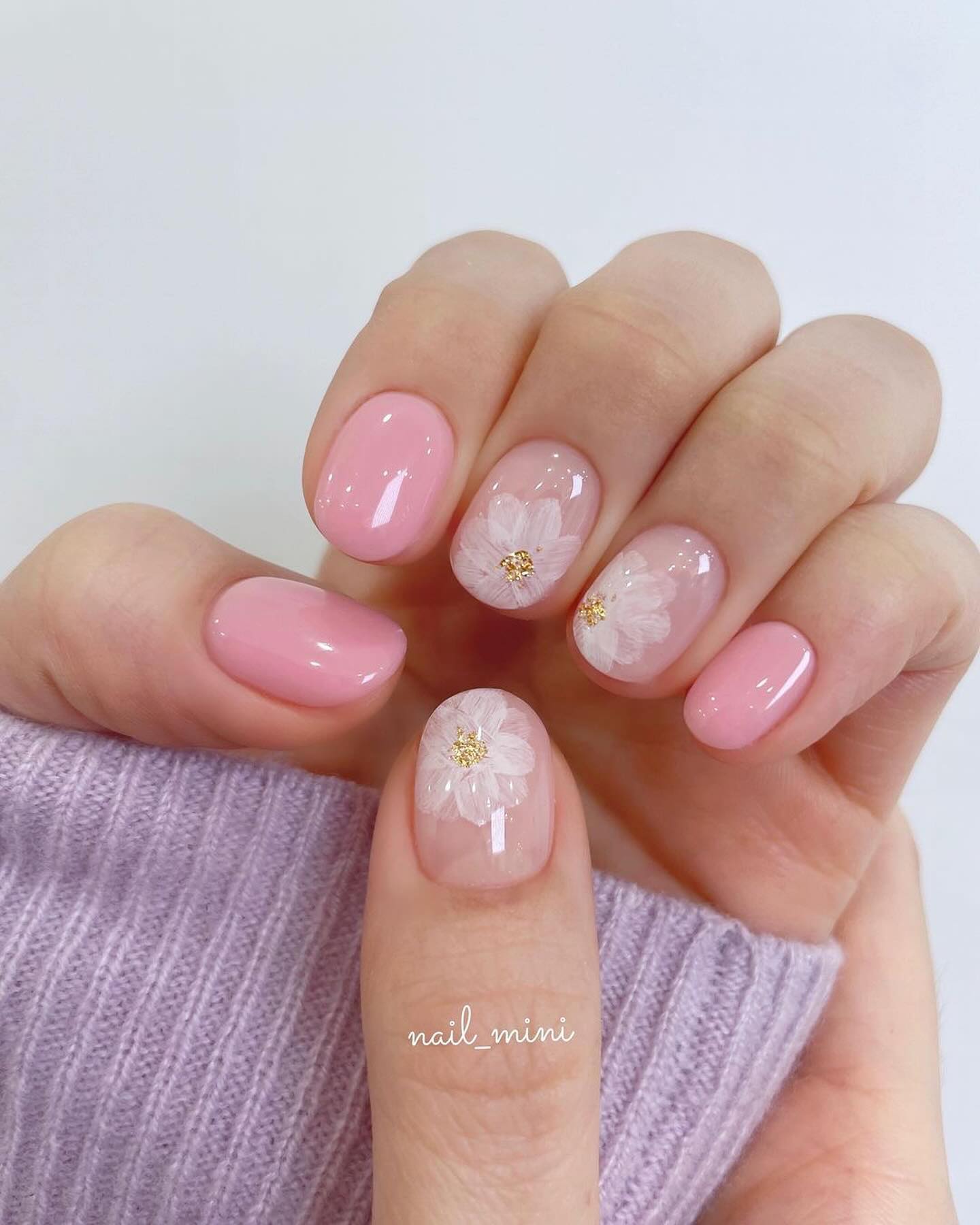 100+ Short Nail Designs You’ll Want To Try This Year images 22