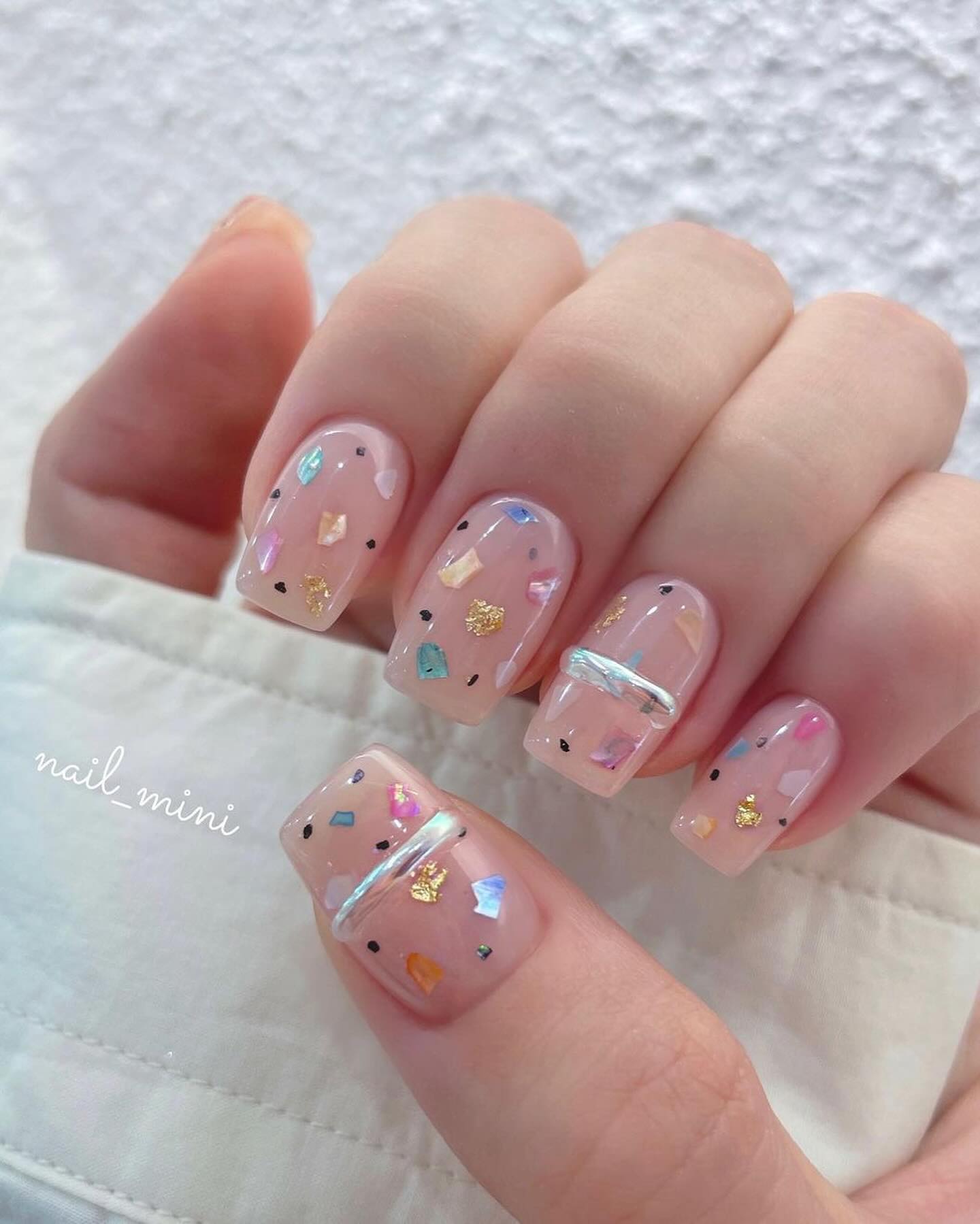 100+ Short Nail Designs You’ll Want To Try This Year images 23