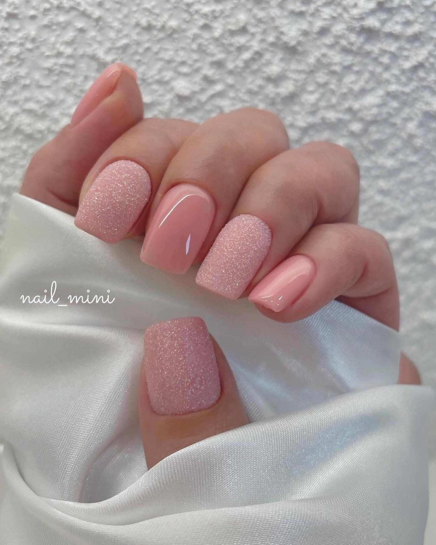 100+ Short Nail Designs You’ll Want To Try This Year images 25