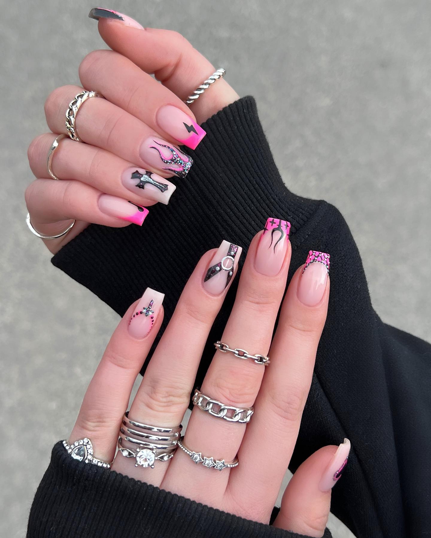 100+ Short Nail Designs You’ll Want To Try This Year images 50