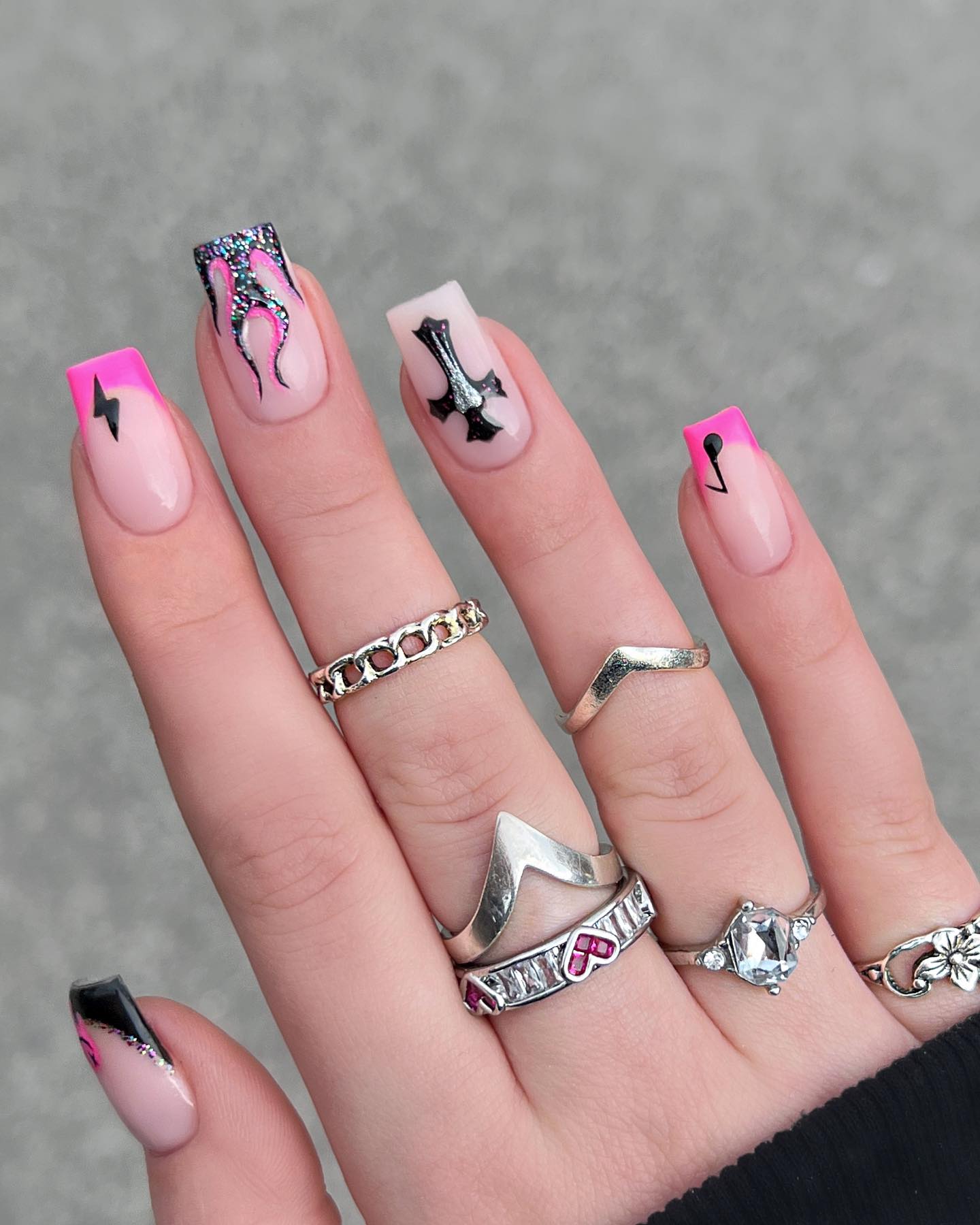 100+ Short Nail Designs You’ll Want To Try This Year images 52