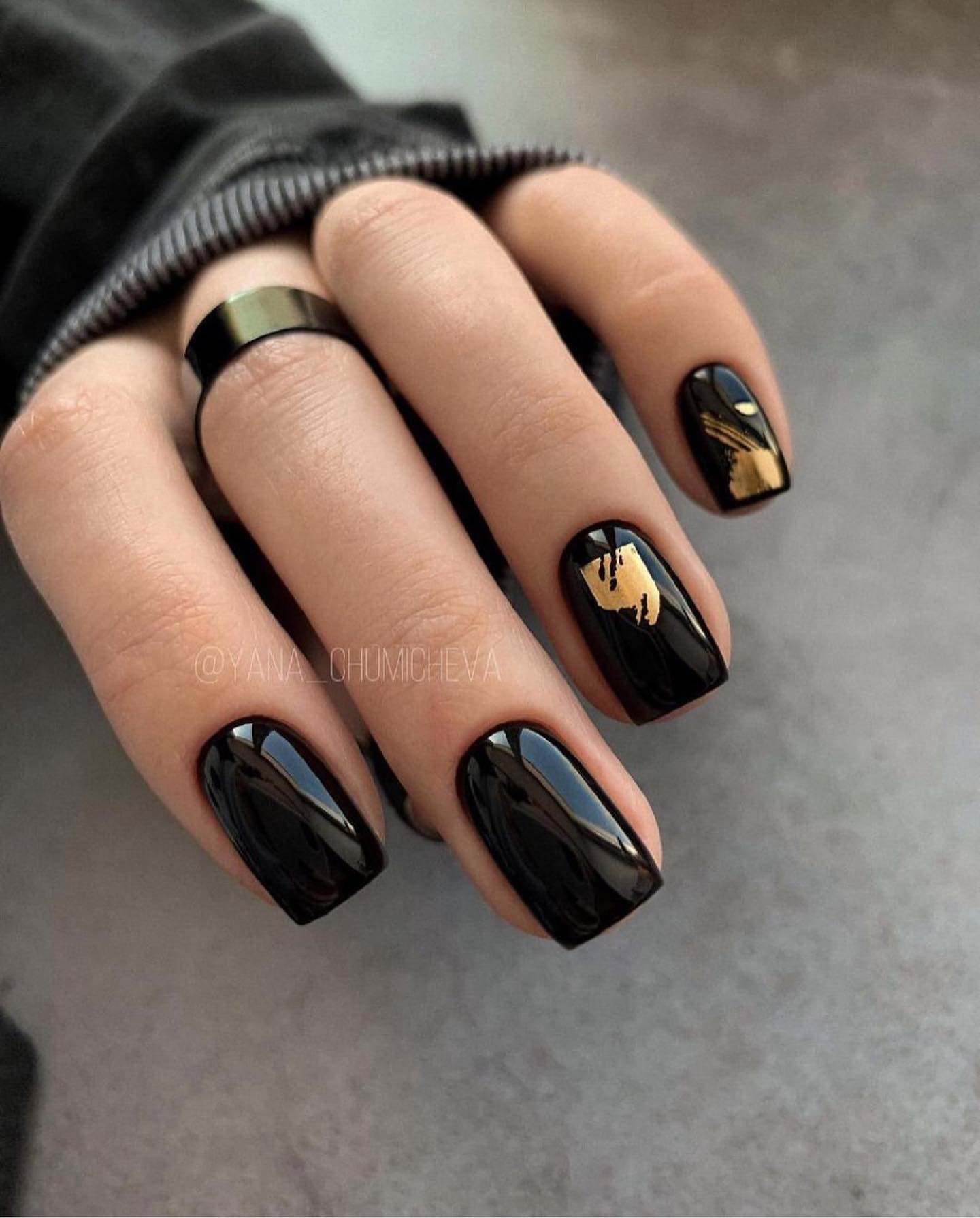 100+ Short Nail Designs You’ll Want To Try This Year images 69
