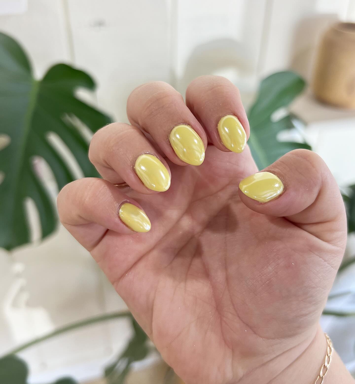 100+ Short Nail Designs You’ll Want To Try This Year images 96