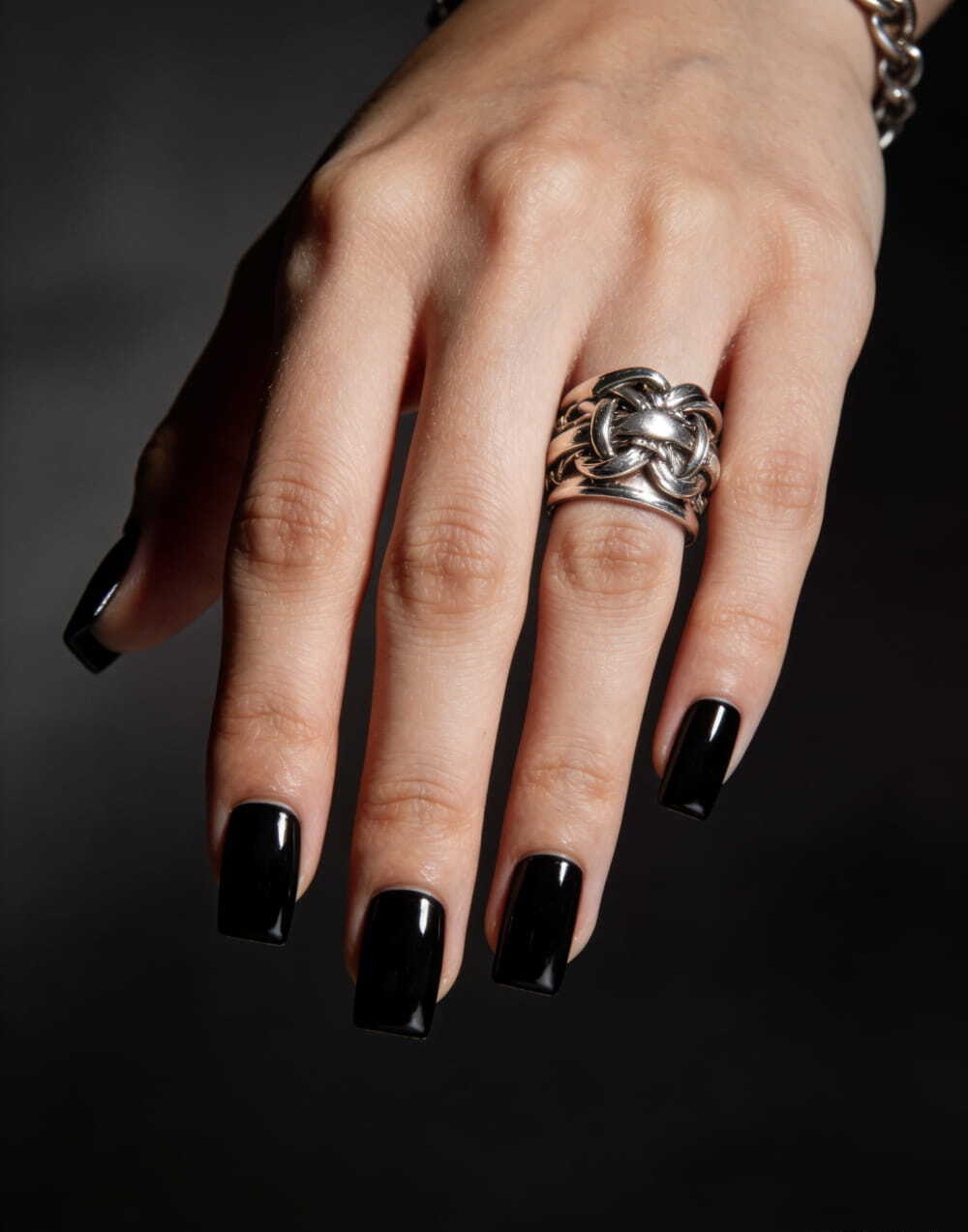 22 Must-Try Short Square Nail Ideas Trending Now – inspiration image 5