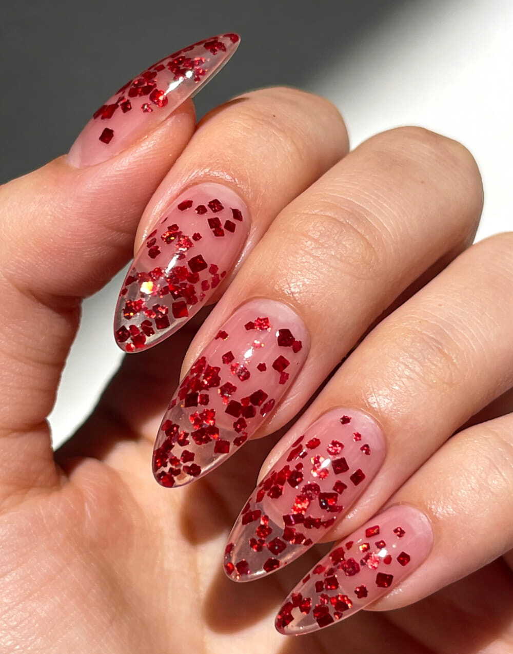 40+ Breathtaking Christmas Nails 2025: Festive Manicure Ideas That Look Expensive images 12