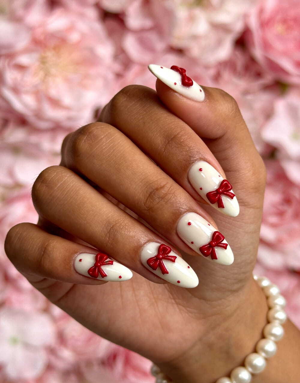 40+ Breathtaking Christmas Nails 2025: Festive Manicure Ideas That Look Expensive images 18