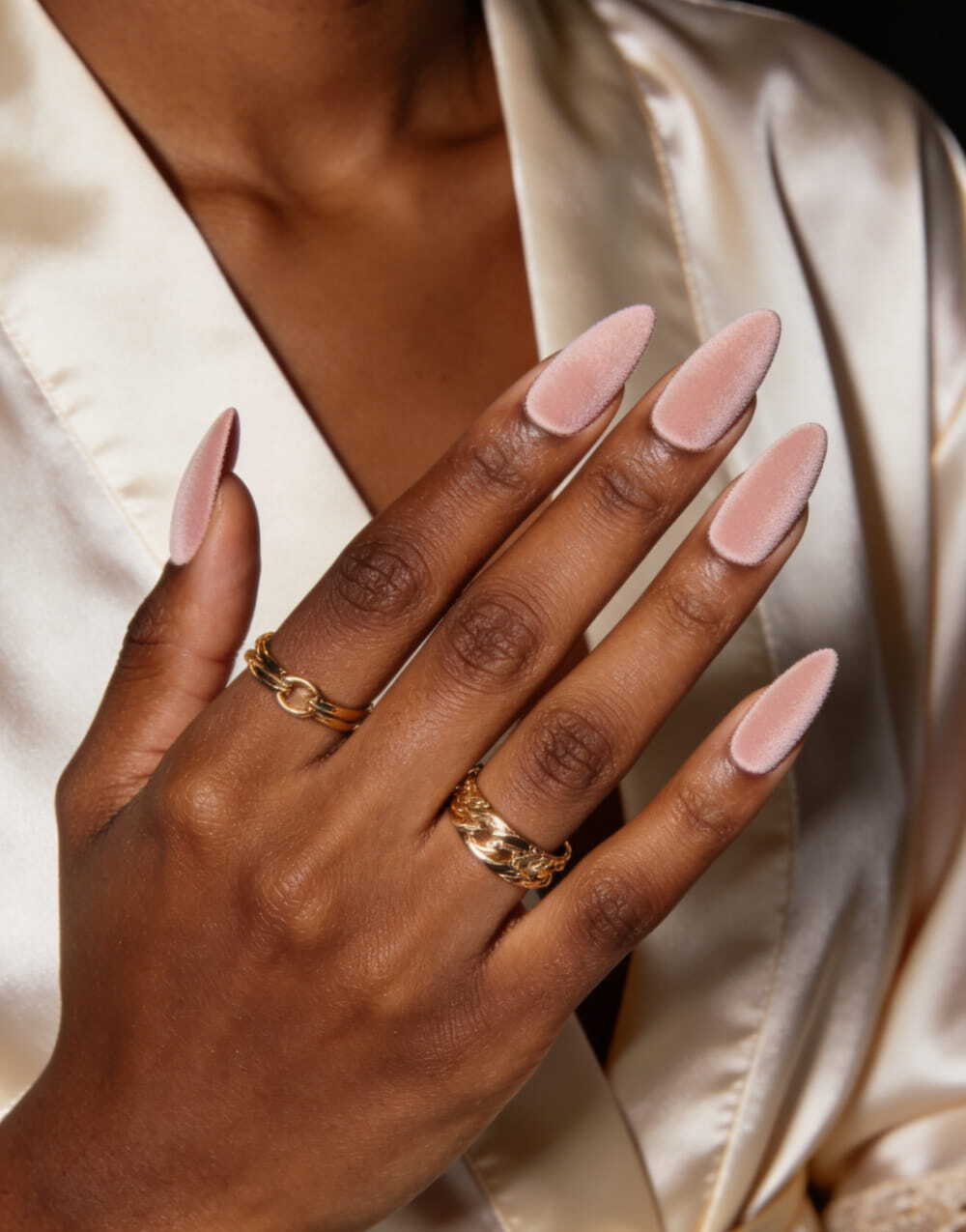 45+ Chic Quiet Luxury Nails 2026: The Most Expensive Looking Manicures You Need images 9