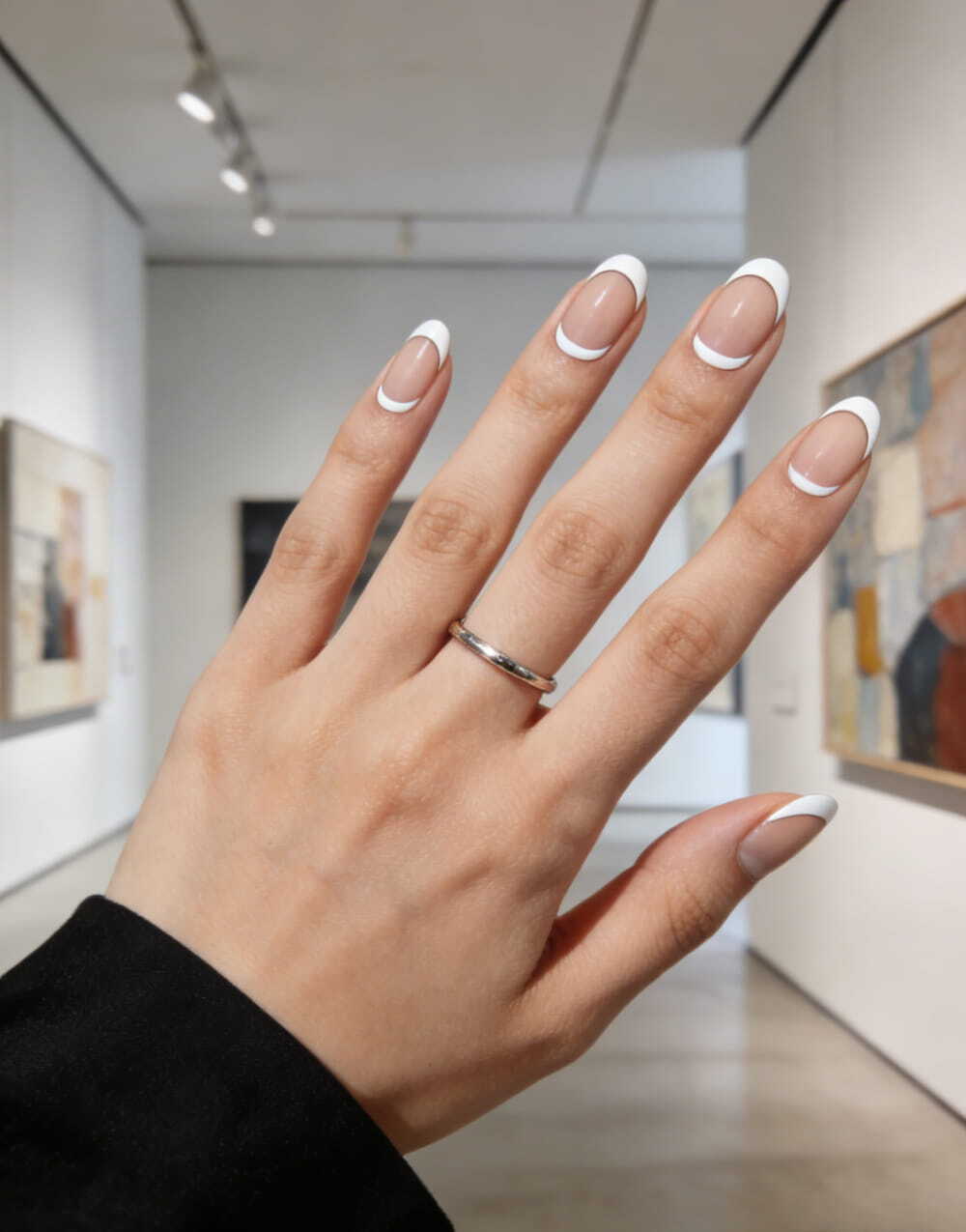 45+ Chic Quiet Luxury Nails 2026: The Most Expensive Looking Manicures You Need images 13