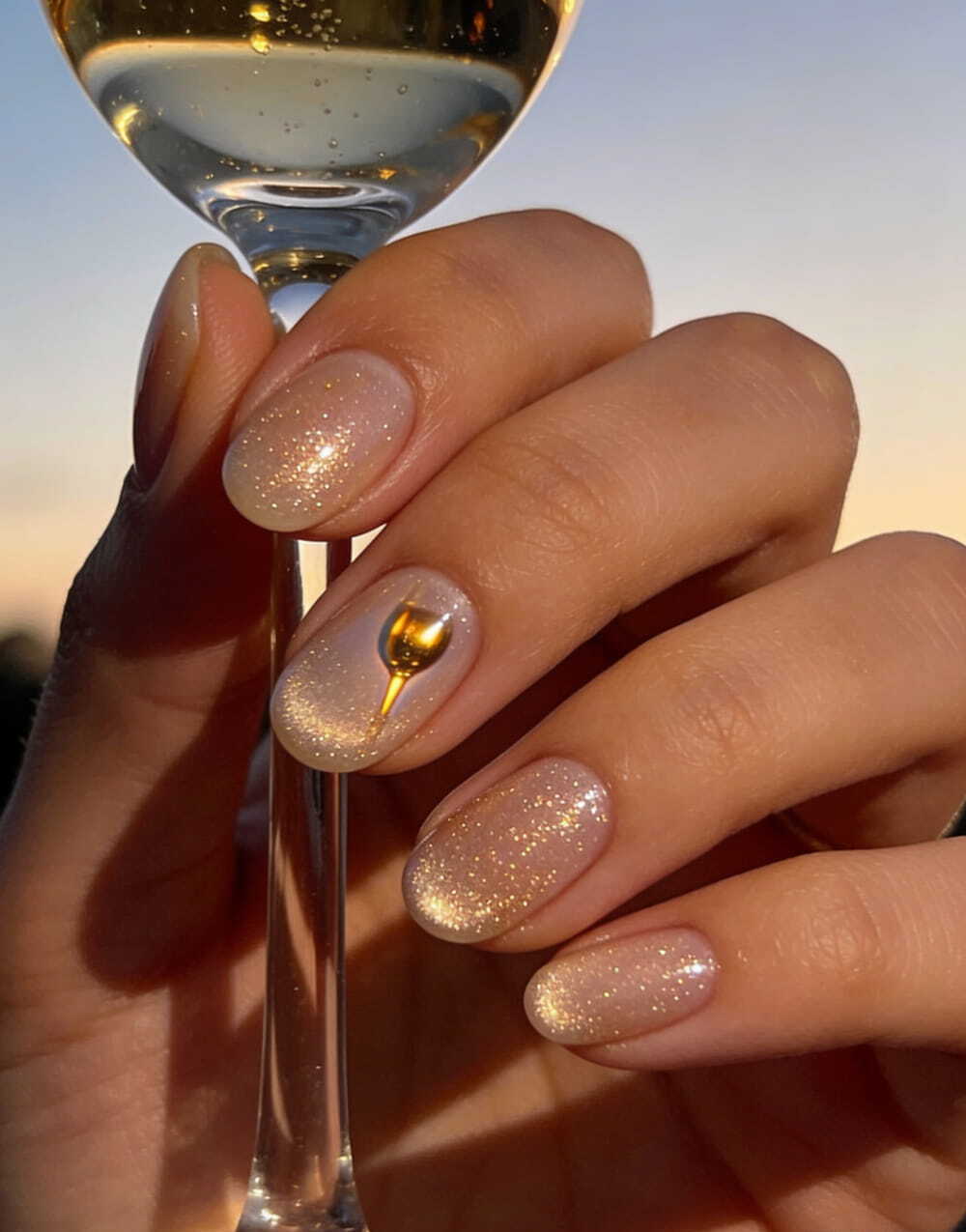 45+ Chic Quiet Luxury Nails 2026: The Most Expensive Looking Manicures You Need images 15