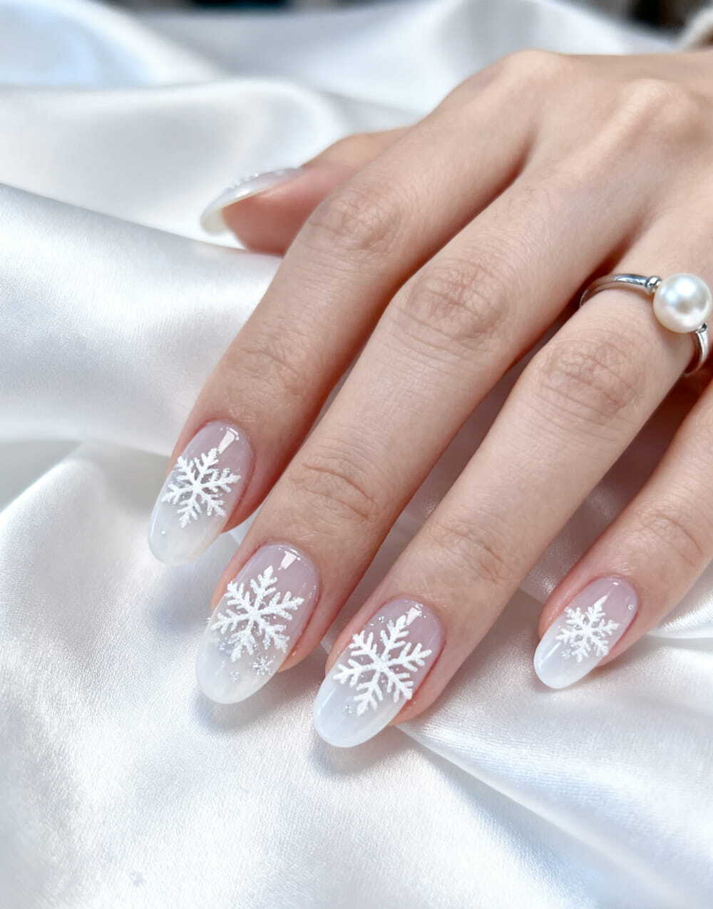 40+ Stunning Winter Nail Designs 2026: The Chicest Manicure Ideas You Need To Try images 5