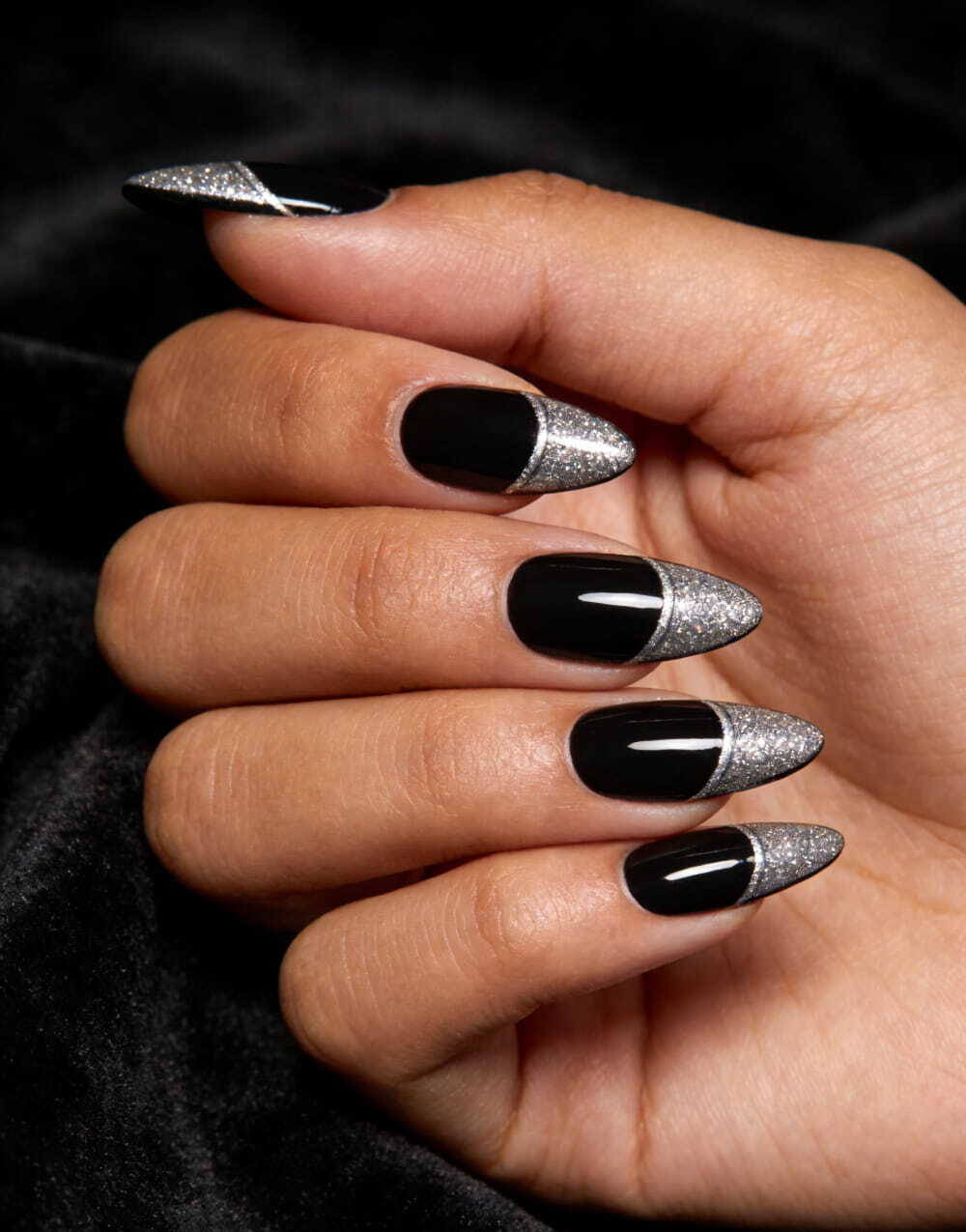 40+ Stunning Winter Nail Designs 2026: The Chicest Manicure Ideas You Need To Try images 13