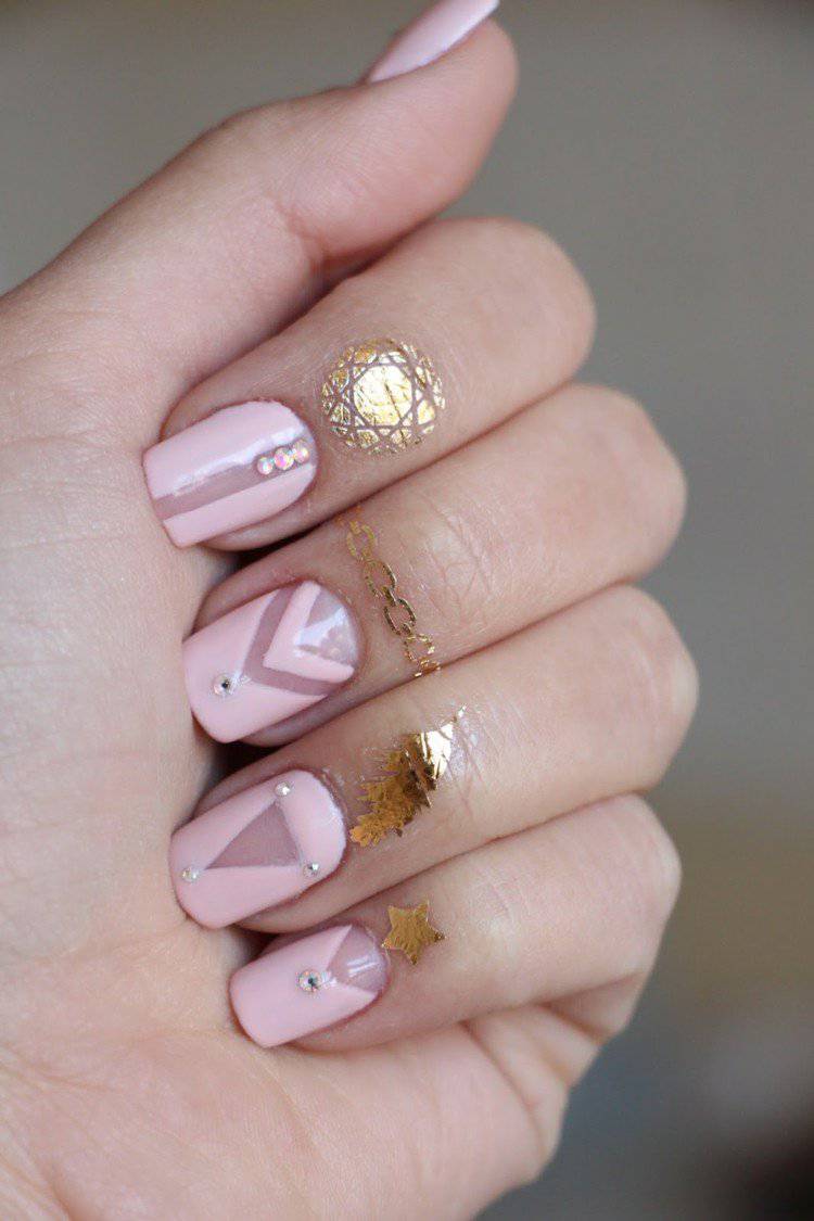 30 Amazing Nail Art Designs to Try 2018 img 9