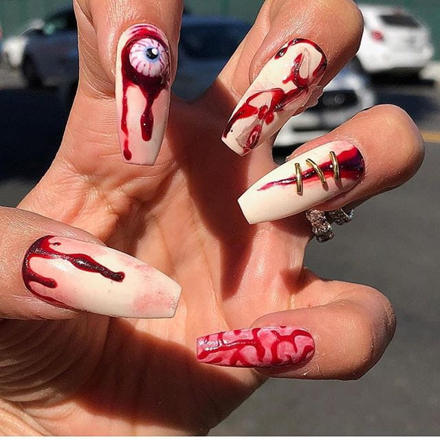 30 Cool and Easy Halloween nail art designs for Women img 19