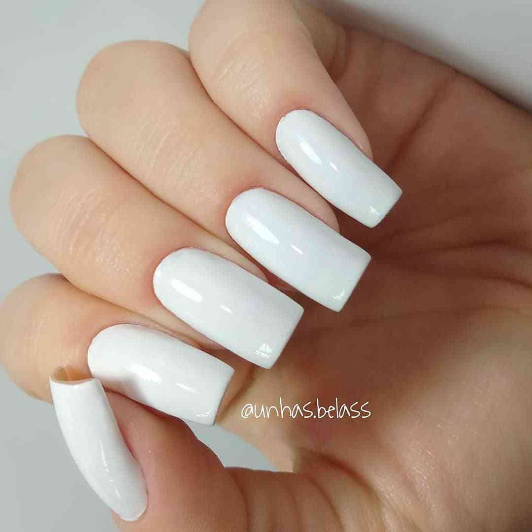 45 White Matte Nail Art Designs for 2018 img 1