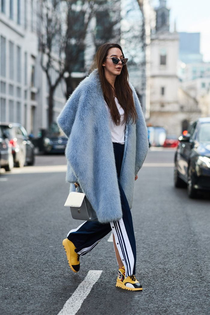 50+ Amazing Street Style Outfit To Copy Today img 48