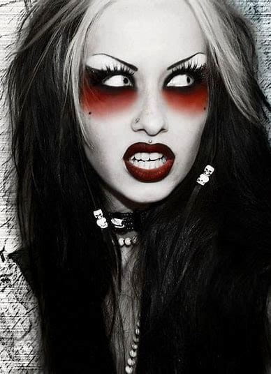 100+ Scary And Unique Halloween Makeup Ideas img 15