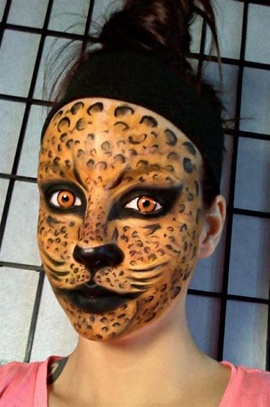 100+ Scary And Unique Halloween Makeup Ideas img 17