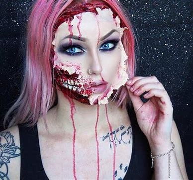 100+ Scary And Unique Halloween Makeup Ideas img 33