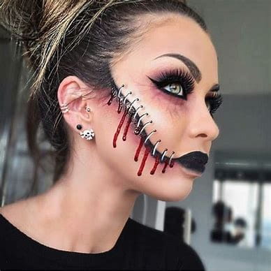 100+ Scary And Unique Halloween Makeup Ideas img 53