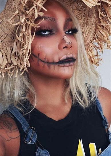 100+ Scary And Unique Halloween Makeup Ideas img 86