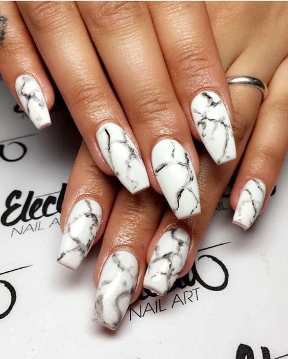 33 Fabulous Marble Nails You Need to See img 6