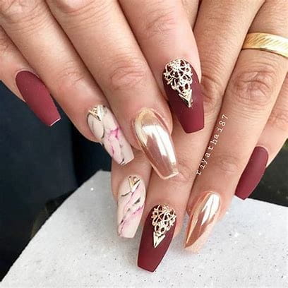 33 Fabulous Marble Nails You Need to See img 24