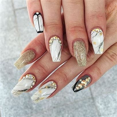 33 Fabulous Marble Nails You Need to See img 27