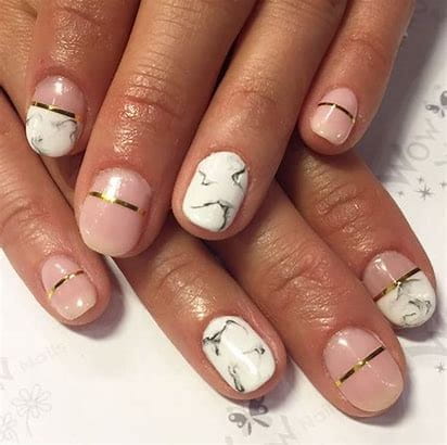 33 Fabulous Marble Nails You Need to See img 32