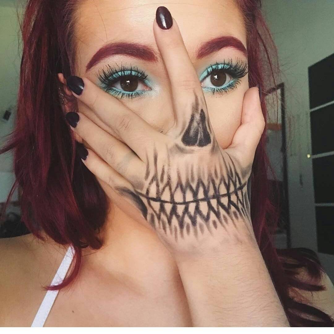 50+ Best Halloween Makeup Ideas img 2