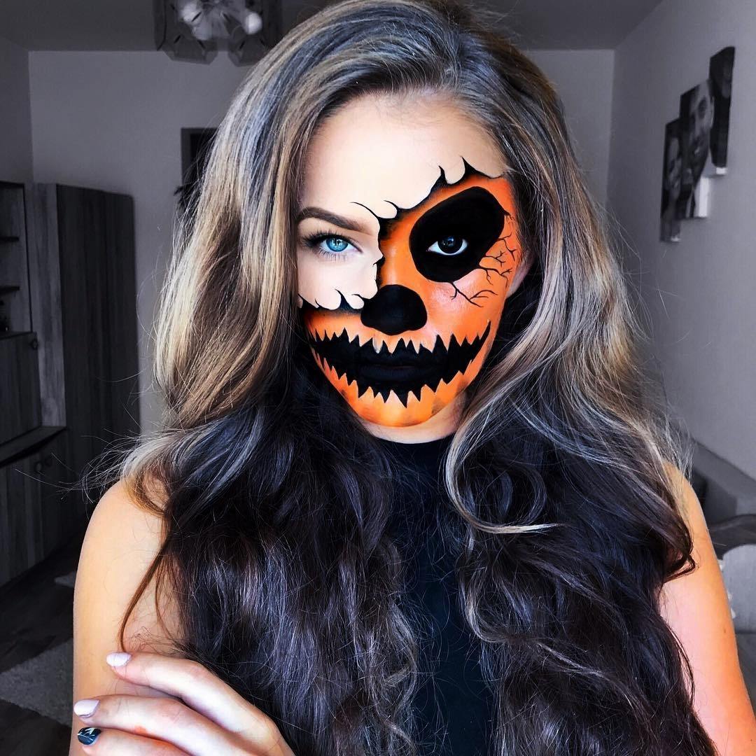 50+ Best Halloween Makeup Ideas img 34