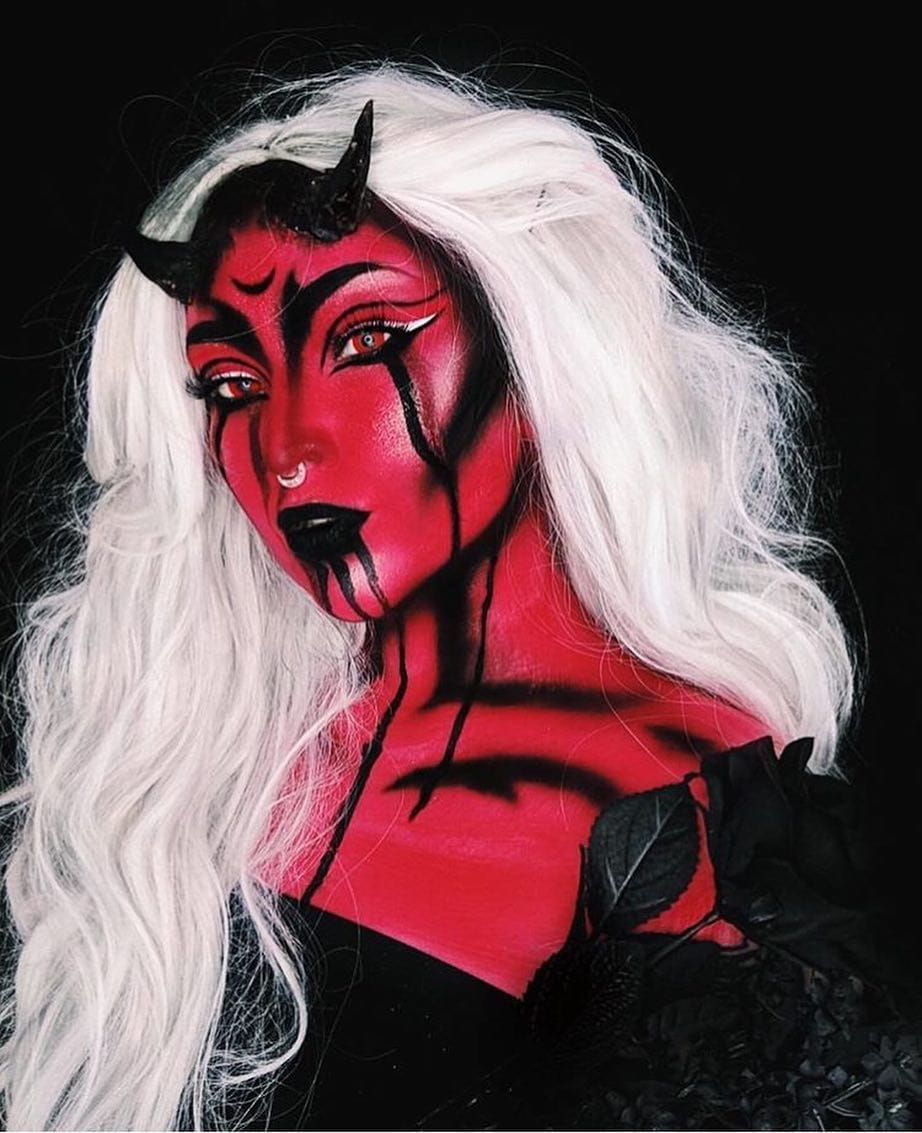 50+ Best Halloween Makeup Ideas img 46