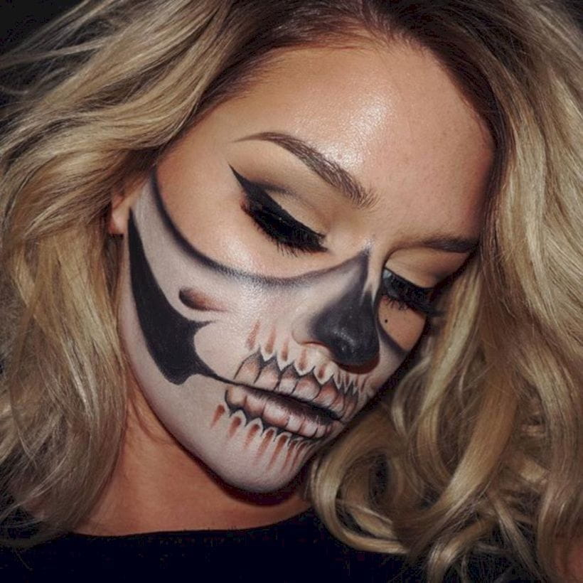 50+ Gorgeous Skull Makeup ideas To Try 2018 Halloween img 7