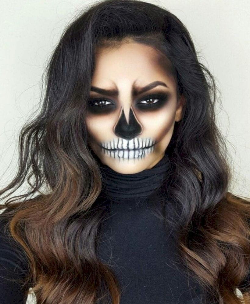 50+ Gorgeous Skull Makeup ideas To Try 2018 Halloween img 40