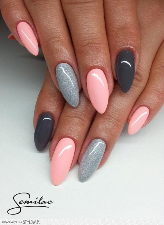 50+ Gorgeous Almond Acrylic Nails You Won't Resist img 7