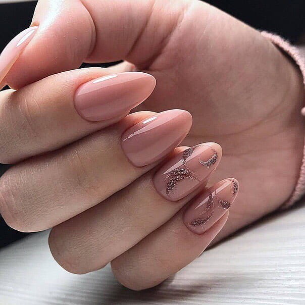 50+ Gorgeous Almond Acrylic Nails You Won't Resist img 31