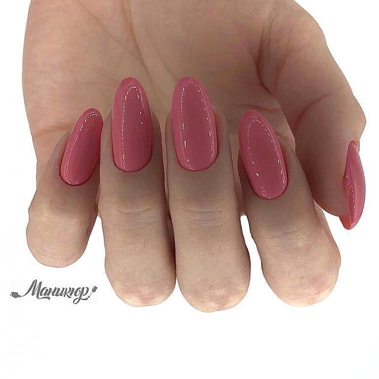 50+ Gorgeous Almond Acrylic Nails You Won't Resist img 32